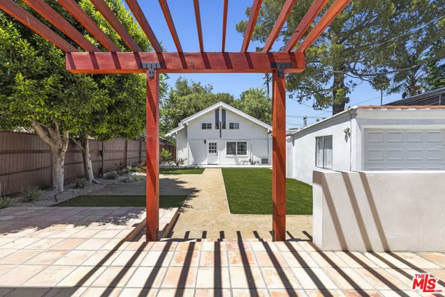 11151 Hortense Street, North Hollywood CA: https://media.crmls.org/mediaz/57027cb8-25d4-4de4-b043-3e5bc2f381b9.jpg