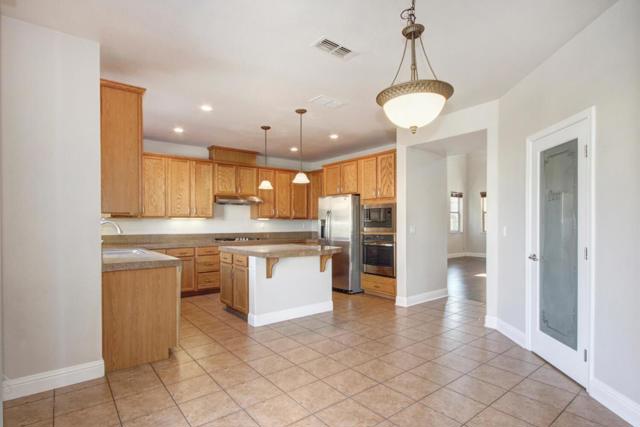 9987 Spring View Way, Elk Grove CA: https://media.crmls.org/mediaz/5702cf6b-bfb7-4047-8342-e8ab9e2f64b8.jpg