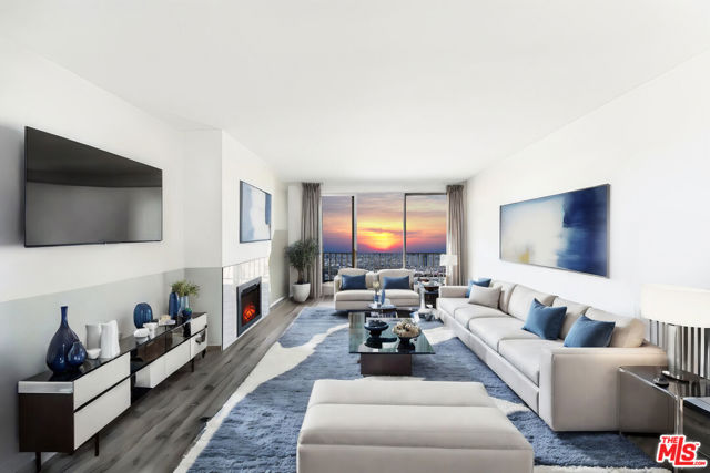 900 Euclid Street, Santa Monica CA: https://media.crmls.org/mediaz/5702d842-5624-42d2-be3f-68615ae98593.jpg
