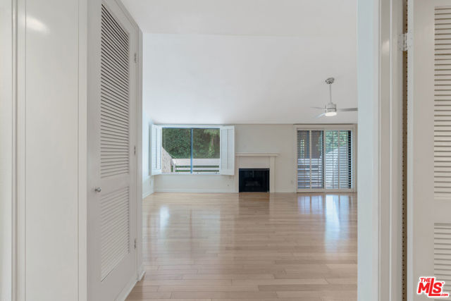 23454 Park Hermosa, Calabasas CA: https://media.crmls.org/mediaz/5703c7c0-529e-4a1a-9681-9ac742f373f5.jpg