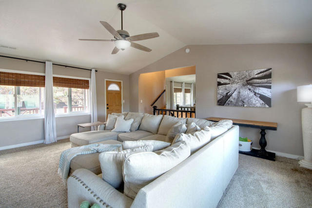 1225 Crestwood Drive, Big Bear CA: https://media.crmls.org/mediaz/5703cc1b-4e78-4d01-bf2d-0dcac0b0fe0d.jpg