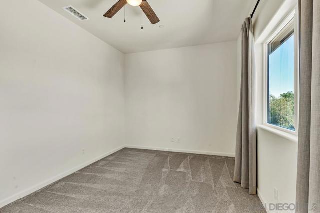 130 Scenic Dr, El Cajon CA: https://media.crmls.org/mediaz/5705a23a-e95d-48ca-8a1a-05d75c182cdf.jpg