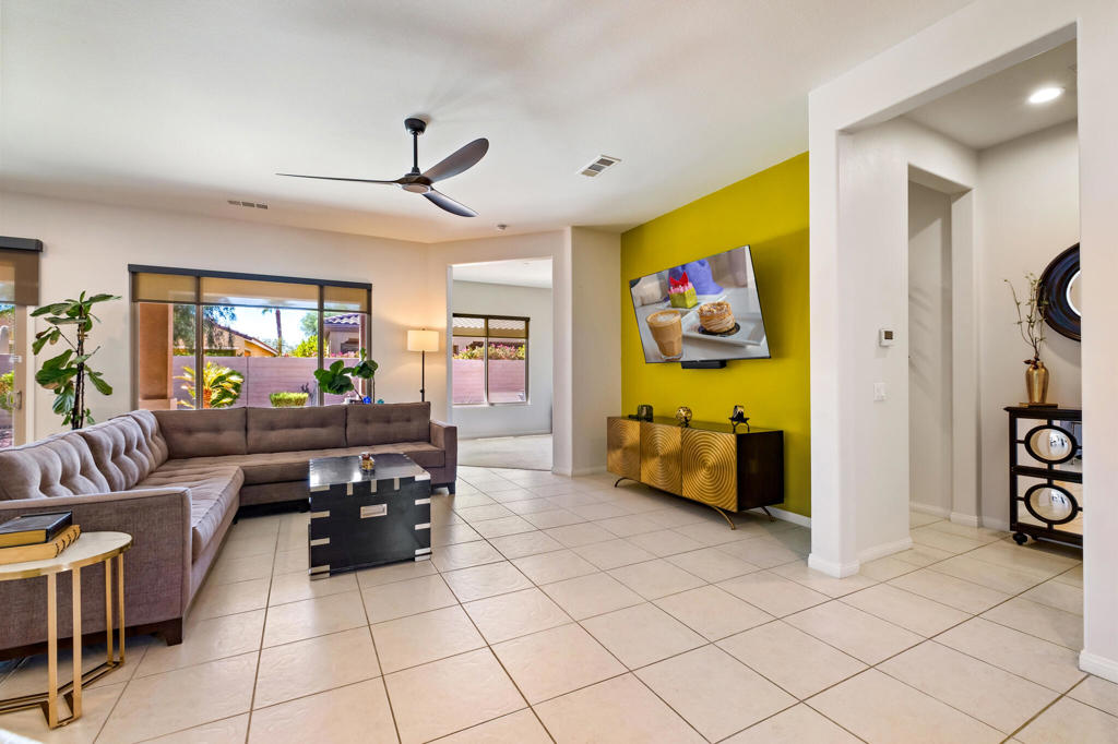 MLS #219135354PS image #3