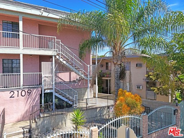 Image 2 of 9 For 2109 Manitou Avenue