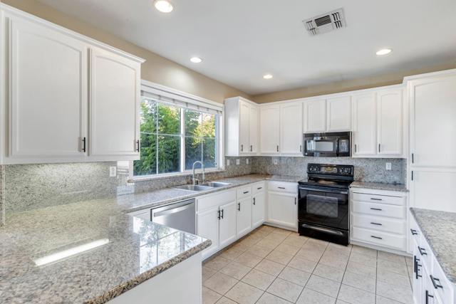4714 Sandyford Court, Dublin CA: https://media.crmls.org/mediaz/570652a8-156d-44c1-a82a-2b2f942ee2c4.jpg
