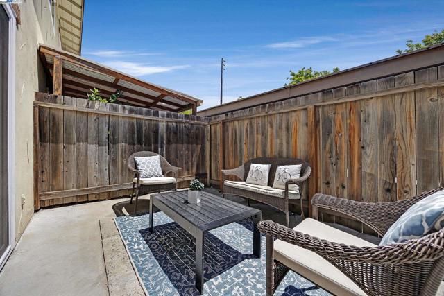 4672 Balboa Way, Fremont CA: https://media.crmls.org/mediaz/57075ec5-bad1-4035-8331-cdfd8a0df20c.jpg