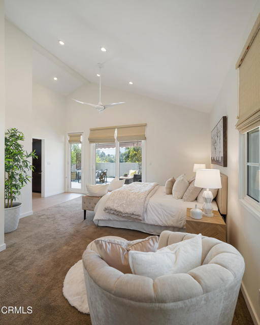 4531 El Camino Corto, La Canada Flintridge CA: https://media.crmls.org/mediaz/5707d54f-dc65-4edd-9b0b-92467cf08e24.jpg
