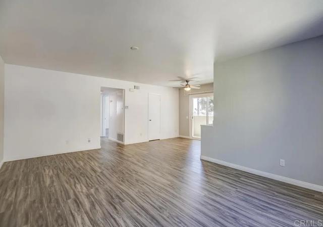Detail Gallery Image 2 of 6 For 202 S. Nevada St a,  Oceanside,  CA 92054 - 2 Beds | 2 Baths