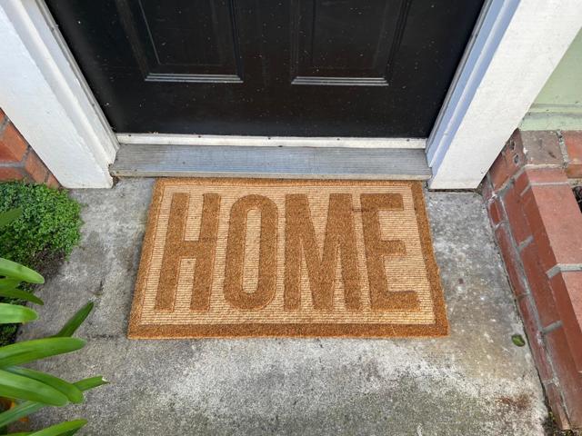 922 Ponselle Lane, Capitola CA: https://media.crmls.org/mediaz/5709b183-c5cc-47a8-899e-4cd97a88a5f0.jpg