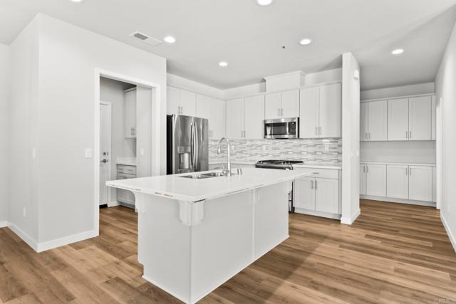 Detail Gallery Image 10 of 34 For 9212 Rickie Rd, Lakeside,  CA 92040 - 4 Beds | 2 Baths