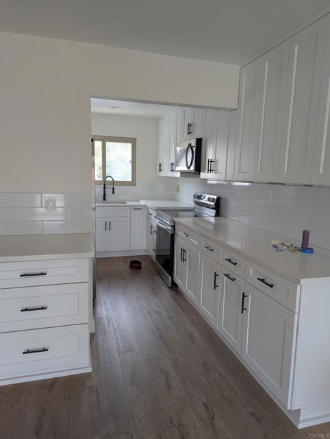 Detail Gallery Image 9 of 19 For 346 Abington Rd, Encinitas,  CA 92024 - 2 Beds | 2 Baths