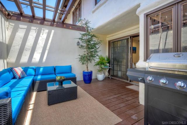 Image 26 of 49 For 8666 Villa La Jolla Drive  4