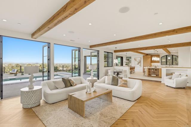 Detail Gallery Image 6 of 72 For 8341 La Jolla Scenic Dr, La Jolla,  CA 92037 - 5 Beds | 5/1 Baths