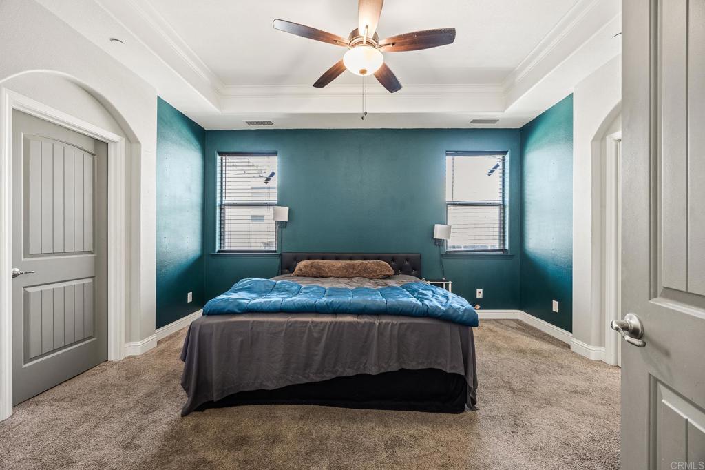 https://media.crmls.org/mediaz/570e4d68-963c-4291-aab1-5f5538891c62.jpg?preset=X-Large
