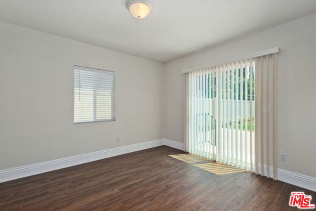 1288 N HILL Avenue, Pasadena CA: https://media.crmls.org/mediaz/570e50e5-5eb5-41ba-968e-bbc60fb4b8a3.jpg