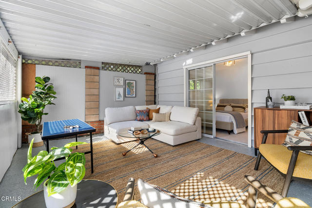 525 N Michillinda Avenue, Pasadena CA: https://media.crmls.org/mediaz/570eb626-0233-4bd3-a99e-13aeb5a98b71.jpg