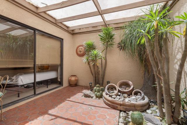 6 Palomas Drive, Rancho Mirage, CA 92270