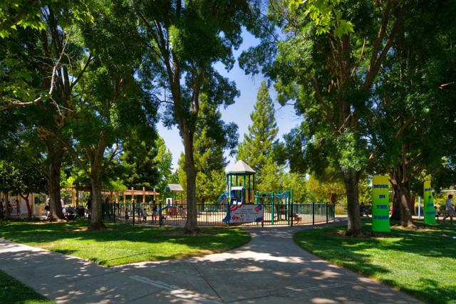 7160 Eagle Ridge Drive, Gilroy CA: https://media.crmls.org/mediaz/571180f8-0271-473a-a5b7-3f3f14c17634.jpg