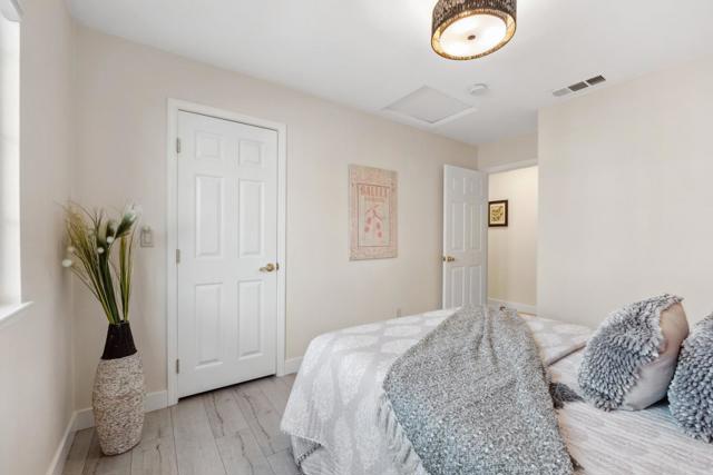 1776 Via Flores, San Jose CA: https://media.crmls.org/mediaz/57130524-d43e-4414-8ddd-7020a41e70a7.jpg