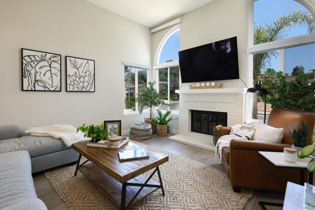Detail Gallery Image 15 of 73 For 13356 Corte De Chucena, San Diego,  CA 92128 - 3 Beds | 2 Baths