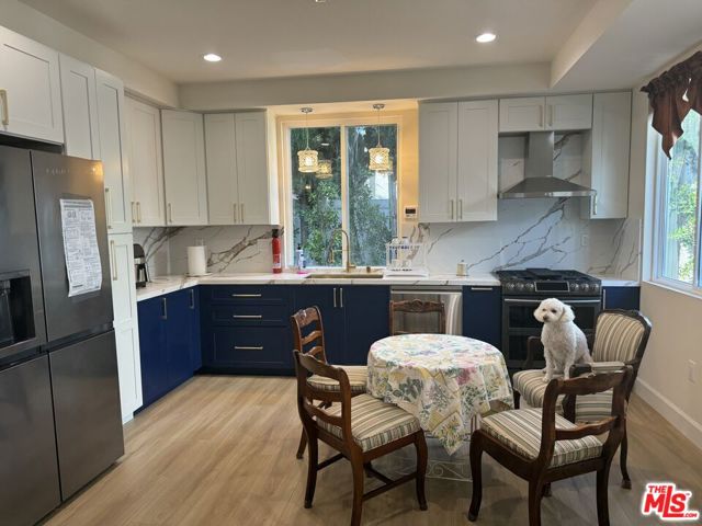 821 Lorraine Boulevard, Los Angeles CA: https://media.crmls.org/mediaz/5714a682-0bba-4466-8685-37211166b624.jpg