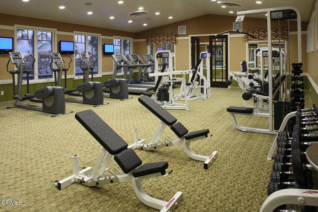 1430 Windshore Way, Oxnard CA: https://media.crmls.org/mediaz/5715dc41-7e42-4063-bf73-d686bbb6442e.jpg
