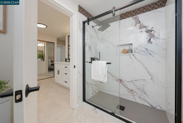 2128 Presidio Ct, Danville CA: https://media.crmls.org/mediaz/5715e97d-ad68-4580-8edf-69276f785a57.jpg