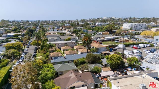767 Sunset Avenue photo 42