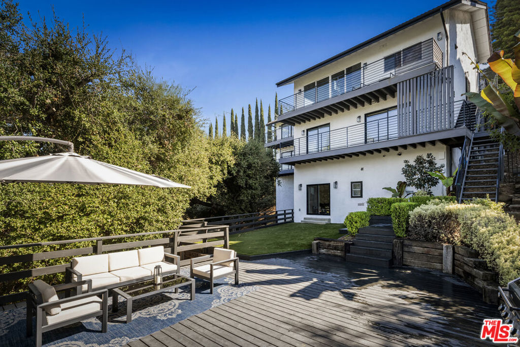 3589 Multiview Drive