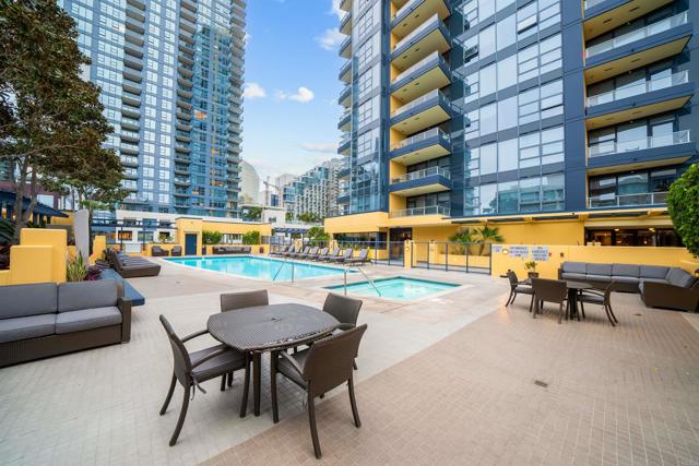 Detail Gallery Image 24 of 39 For 1325 Pacific Hwy, San Diego,  CA 92101 - 2 Beds | 2 Baths