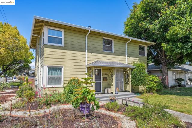 317 Pacific, Alameda CA: https://media.crmls.org/mediaz/5718fa2b-8efd-4e14-a5e6-4c78cef170ed.jpg