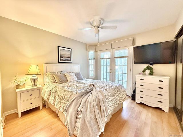 543 Rockport Ct, Encinitas CA: https://media.crmls.org/mediaz/5719178e-4a5d-42b2-9aa1-17d2393f7be9.jpg