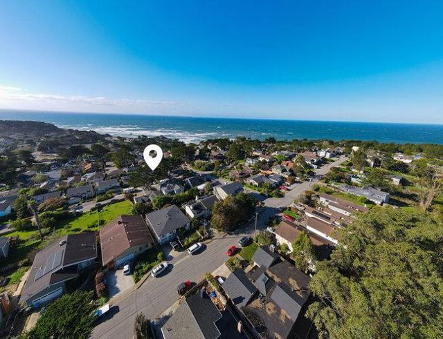 730 Sierra Street, Moss Beach CA: https://media.crmls.org/mediaz/571997f0-7a24-4979-a80b-dc8493fefdfc.jpg