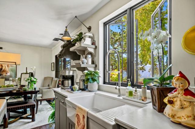 52 Asoleado Drive, Carmel Valley CA: https://media.crmls.org/mediaz/5719c317-40f7-44e0-a109-3969f2670418.jpg