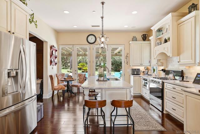 Guest house has a gorgeous remodeled kitchen