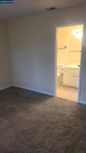 7977 Arcade Lake Ln, Citrus Heights CA: https://media.crmls.org/mediaz/571a1ae1-34de-49f3-a398-6a72bc224b21.jpg