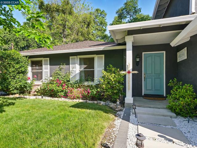 1836 Newell Ave, Walnut Creek CA: https://media.crmls.org/mediaz/571a7cb5-b8b0-43e7-82c5-1bd4f298512f.jpg