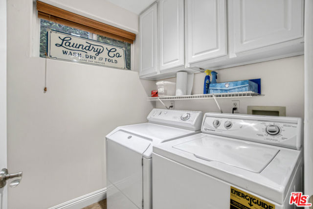 11974 Mayfield Avenue, Los Angeles CA: https://media.crmls.org/mediaz/571c4231-0ee3-4267-a4bf-aa3925100bb7.jpg