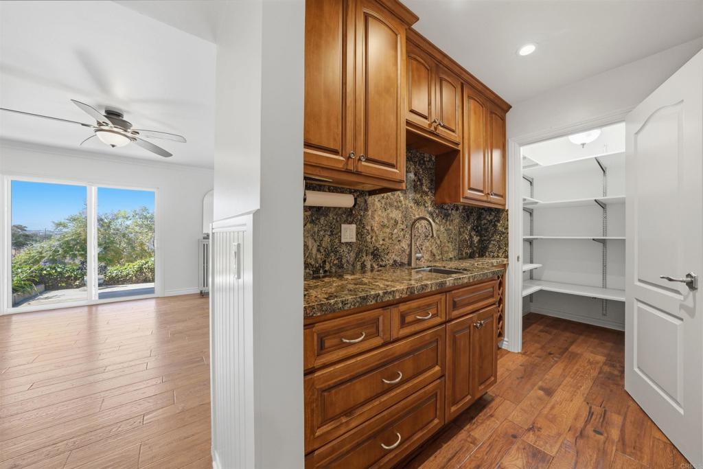 1045 Cima Dr - photo 20
