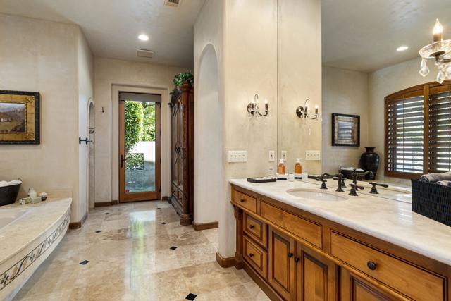80780 Vista Bonita Trail, La Quinta CA: https://media.crmls.org/mediaz/571ce71d-2c31-4680-9b5f-aace21eebd15.jpg