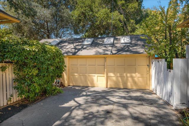 231241 Churchill Avenue, Palo Alto CA: https://media.crmls.org/mediaz/571d4522-308f-4d9e-9506-ee234fa9745b.jpg