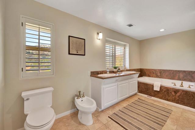 Image 32 of 49 For 2340 Mount Elena Way