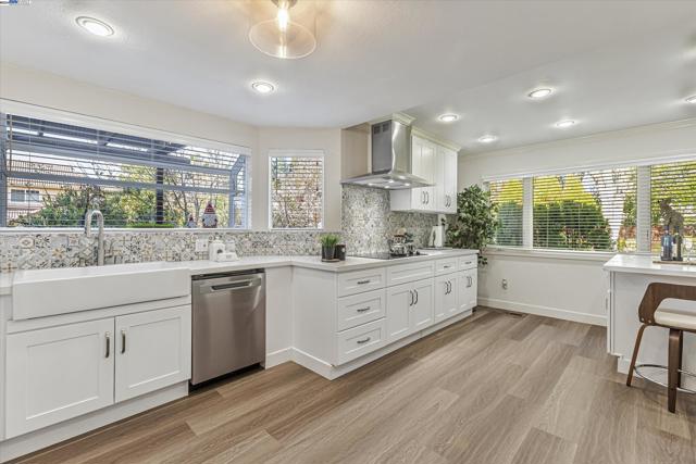 Image 10 of 31 For 3512 Whitehaven Dr