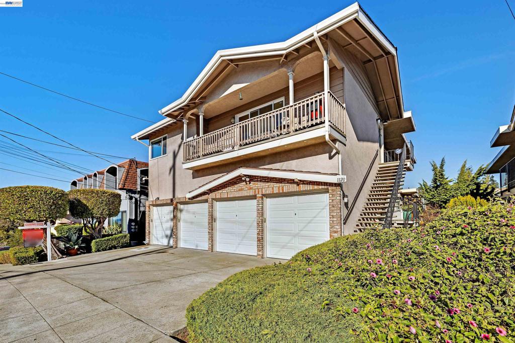 1120 Hollywood Ave #1