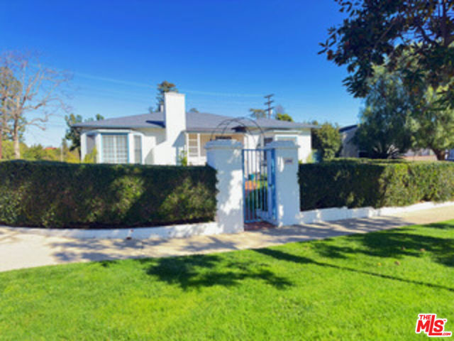 400 S Gretna Green Way, Los Angeles, CA 90049