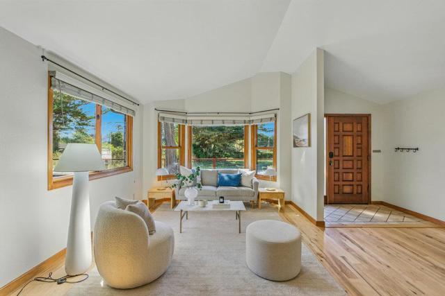 430 Marine Boulevard, Moss Beach CA: https://media.crmls.org/mediaz/572086ee-df8d-41f9-80c0-59270ae8305a.jpg