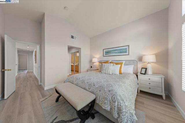 253 Bellington Cmn, Livermore CA: https://media.crmls.org/mediaz/57218b9d-e118-4888-b445-8707f3298d8f.jpg