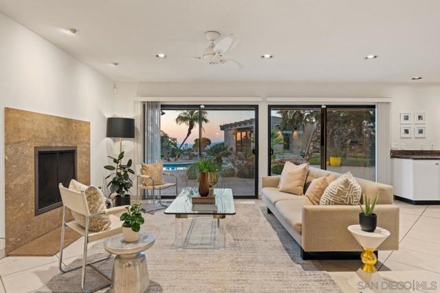 11020 Horizon Hills Dr, El Cajon CA: https://media.crmls.org/mediaz/5721b2d2-472f-48aa-84ac-2c35350876cc.jpg