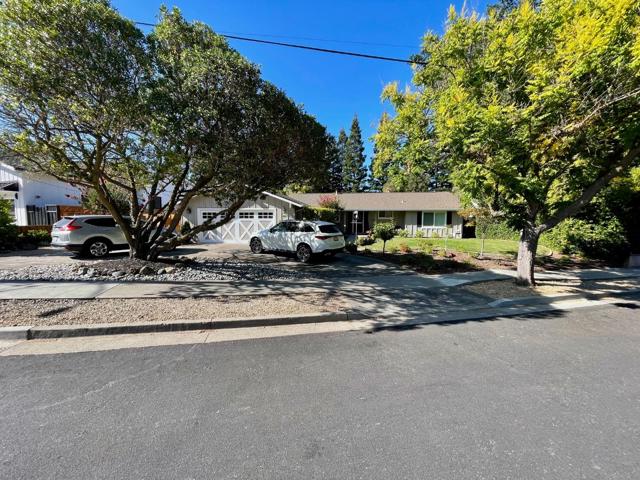 100 Magneson Terrace, Los Gatos CA: https://media.crmls.org/mediaz/5721b393-7cc2-4ba7-8090-d0a9f4d4ea0c.jpg