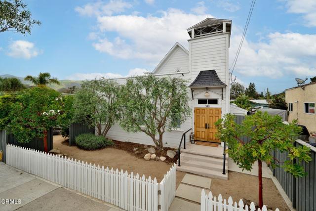 399 W Center Street, Ventura CA: https://media.crmls.org/mediaz/5722185f-fdcf-4c84-b067-a0827cf67a4a.jpg